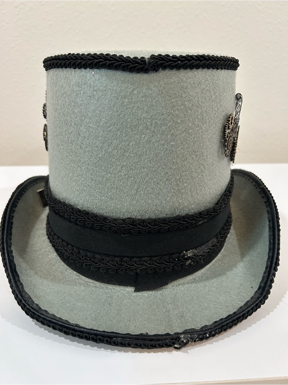 Steampunk Top Hat with Silver Spiked Goggles and Embellished Mechanical Gears - Picture 6 of 8